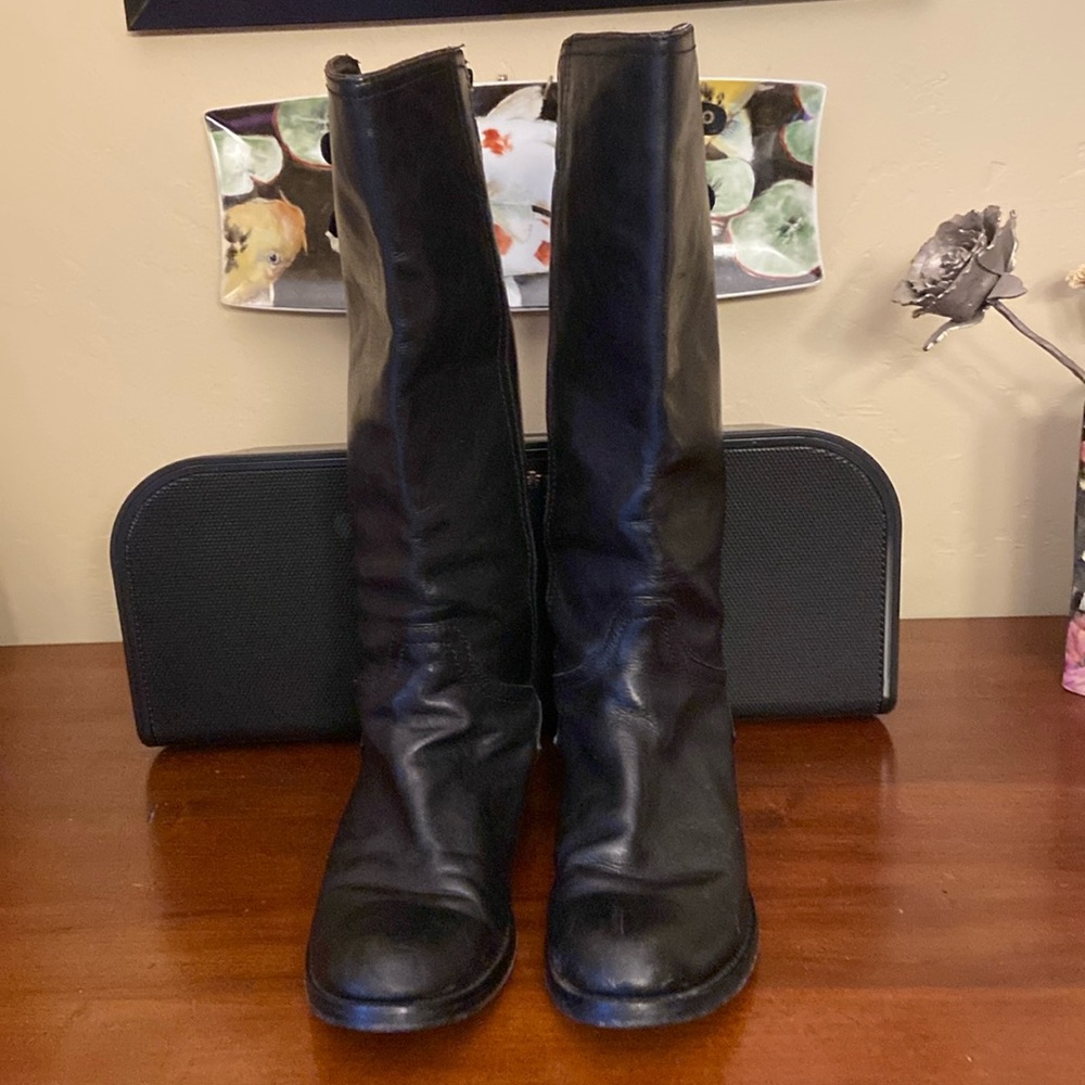 Charles David Black Leather Boots sz 6.5 B
